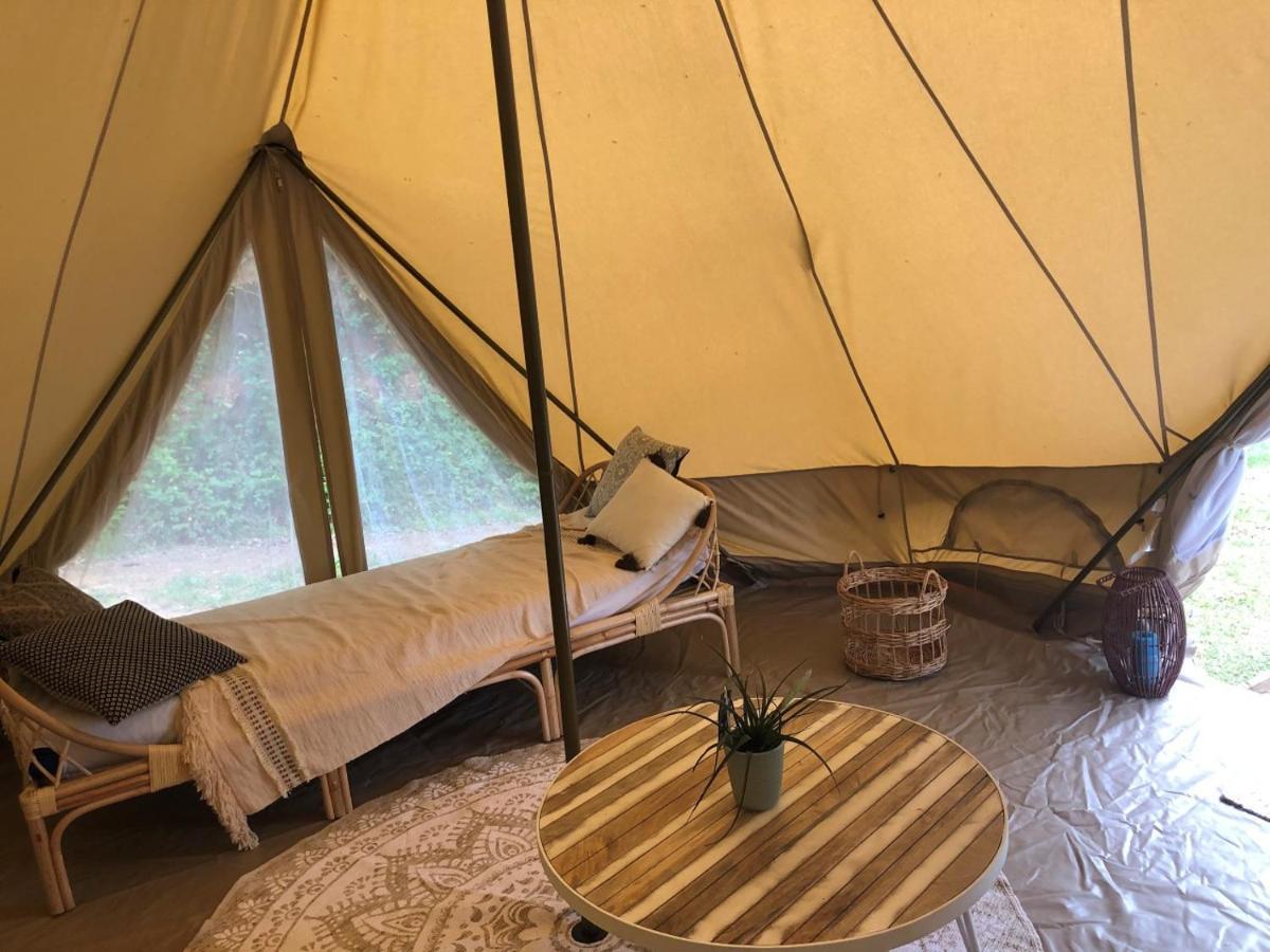 Camping Moulin De Chaules Saint-Constant Esterno foto