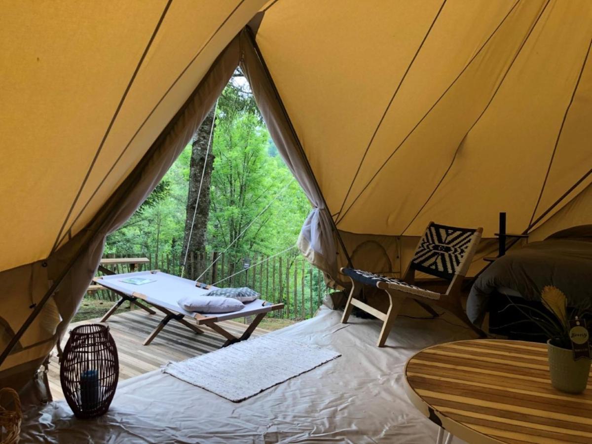 Camping Moulin De Chaules Saint-Constant Esterno foto
